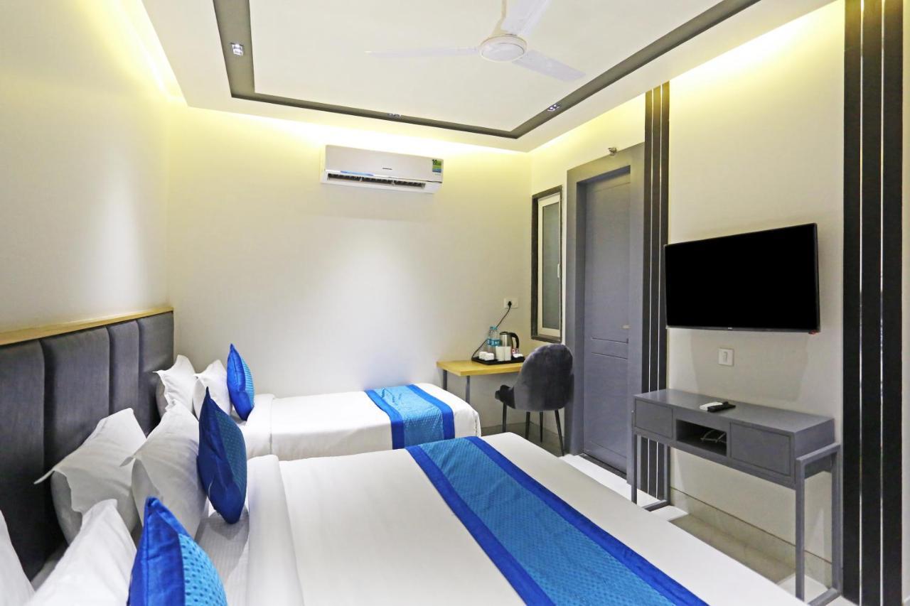 Hotel Apple Villa - Near Delhi Airport With Free Airport Transsfer Νέο Δελχί Εξωτερικό φωτογραφία